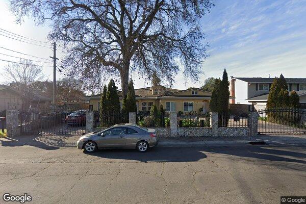 North Avenue Villa